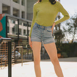 HIGH RISE SINGLE CUFF SHORTS