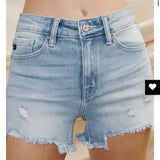 MED WASH HIGH RISE SHORTS